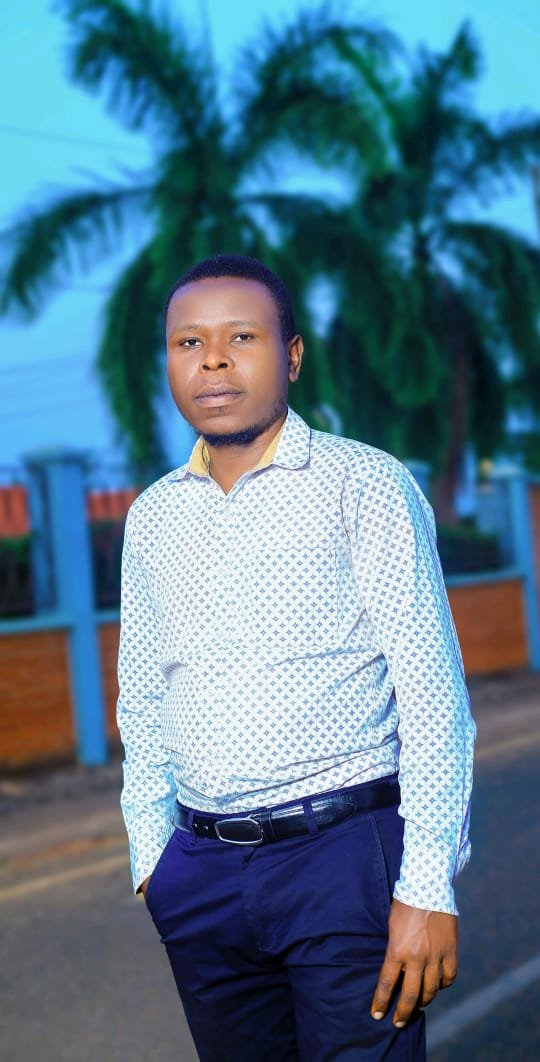 Conrad Kayombo (Conrad Graphics)