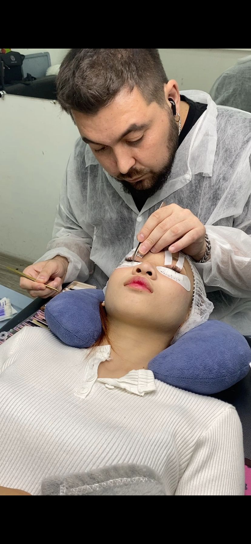 Hanzal make up Artist